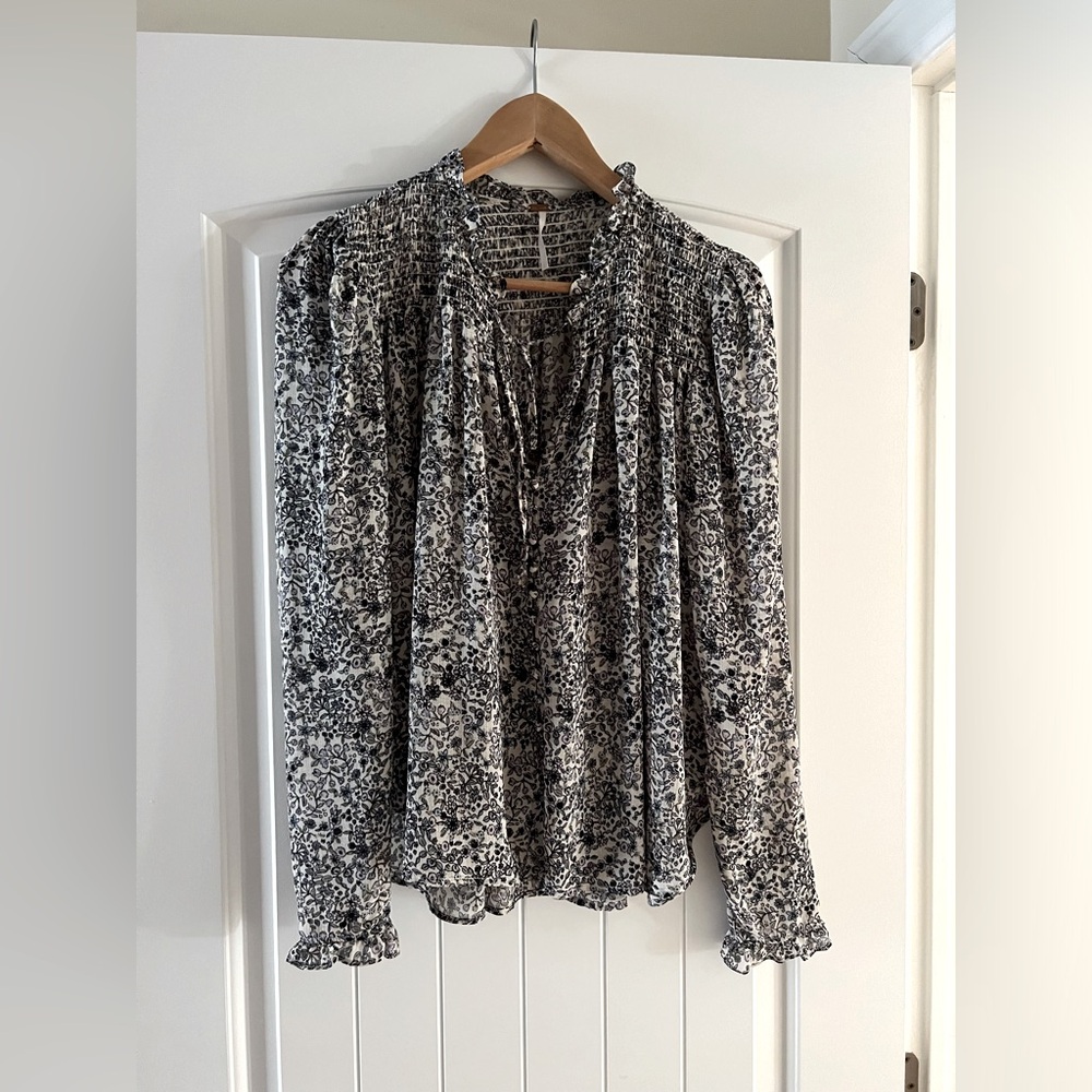 Free people floral long sleeves mesh top